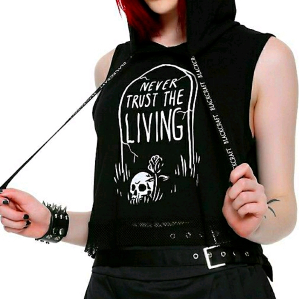 BLACKCRAFT Crop Top